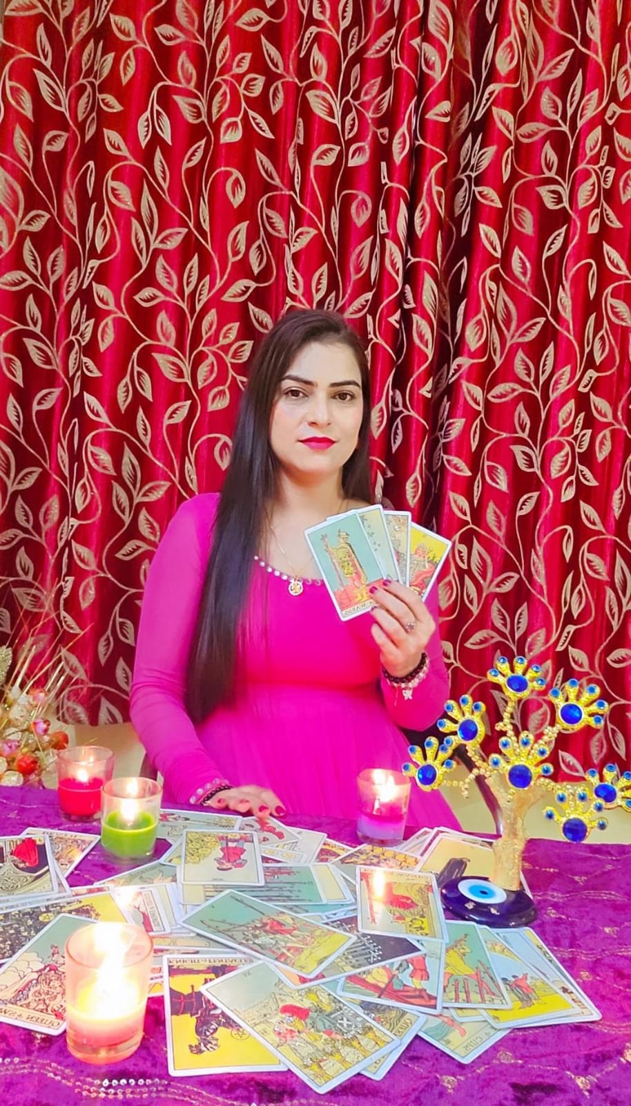 Shweta - Tarrot Card Reader